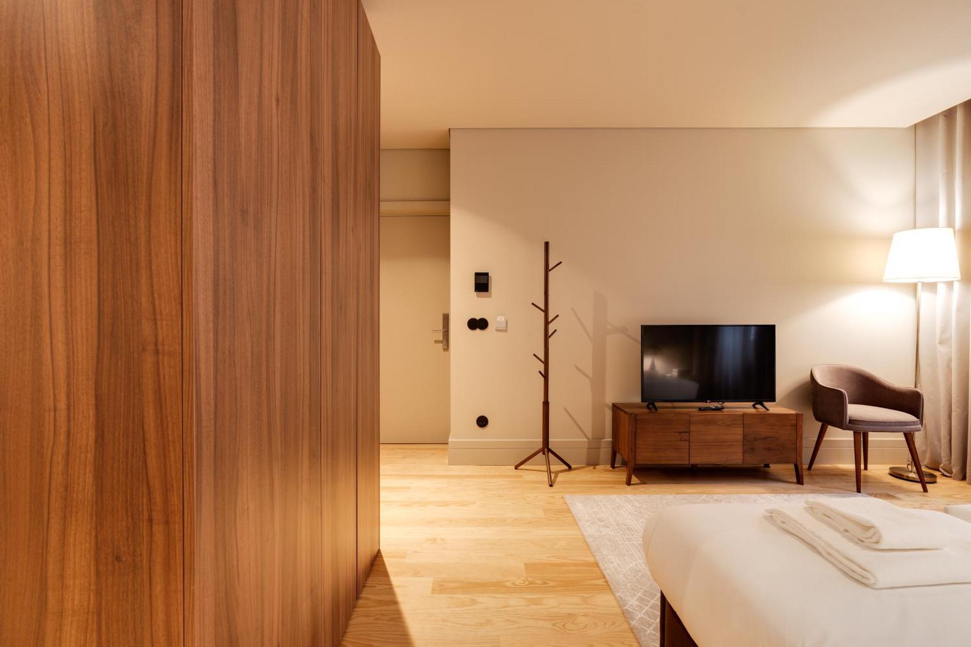 Avus M Suites And Apartments By Da'Home Porto Exterior foto