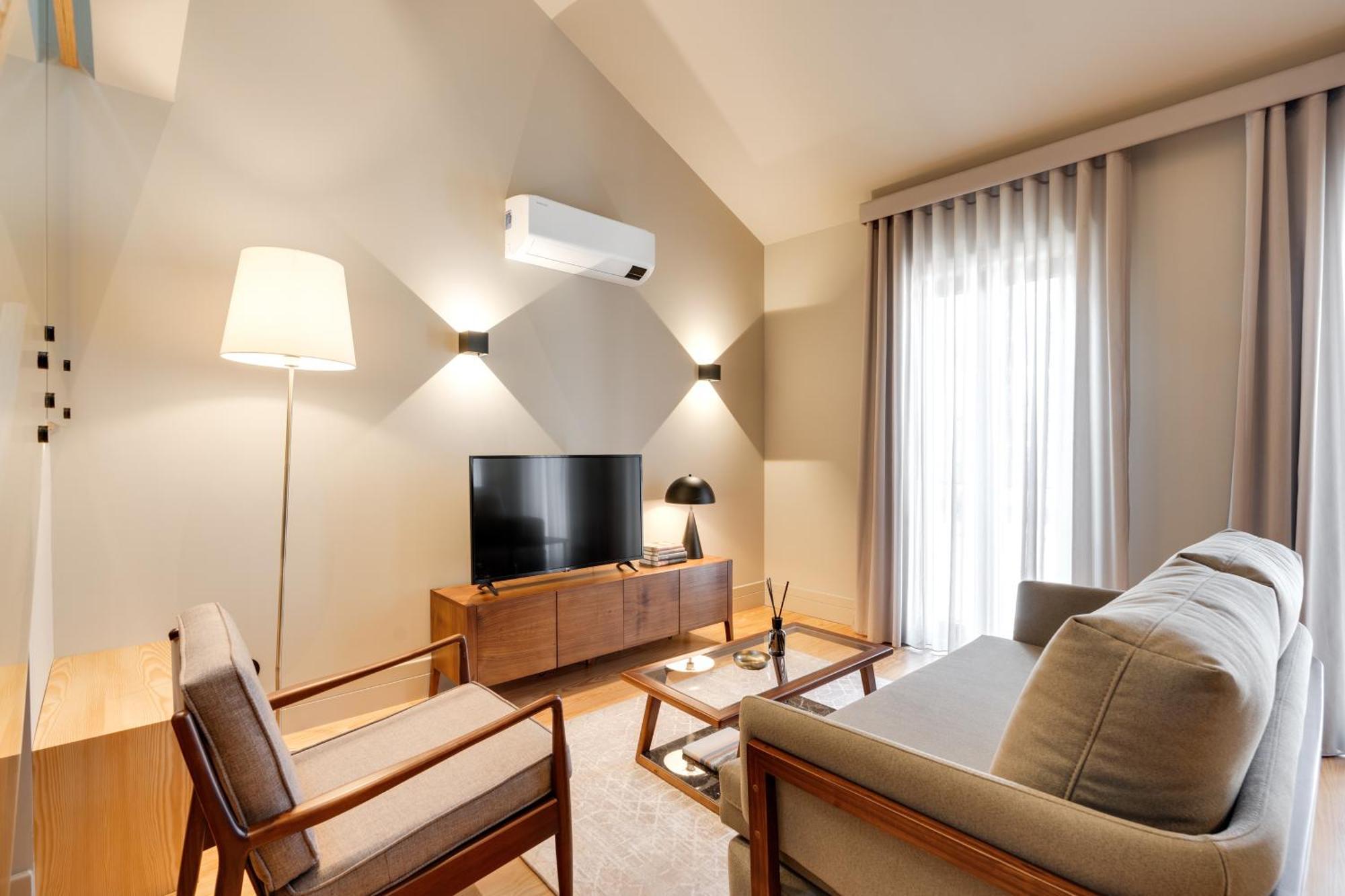 Avus M Suites And Apartments By Da'Home Porto Exterior foto